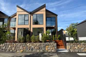 24 Burch Street, Mount Albert