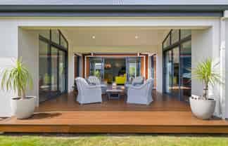 17 Rose Manor Drive, Springlands