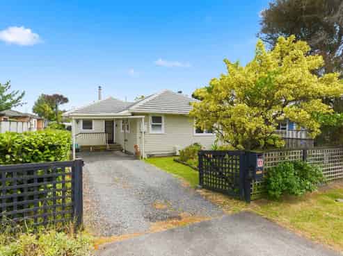 17a Walton Road, Paraparaumu Beach
