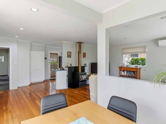 17a Walton Road, Paraparaumu Beach