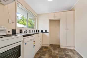 9c Seaside Avenue, Waterview