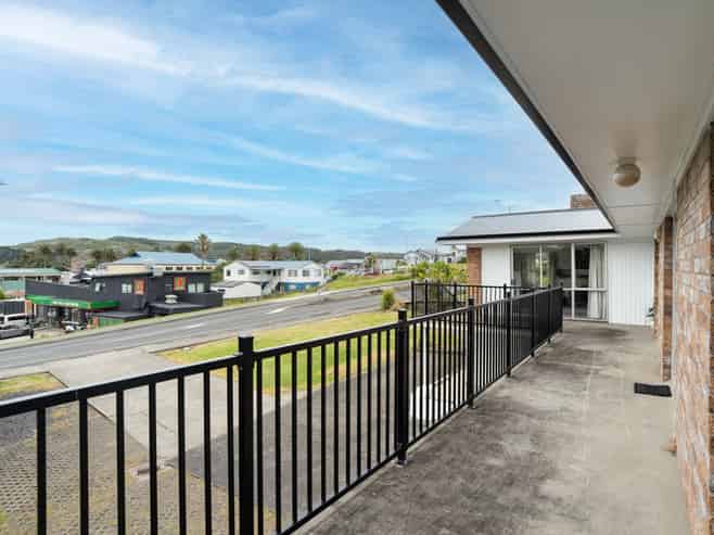 4 Bankart Street, Raglan