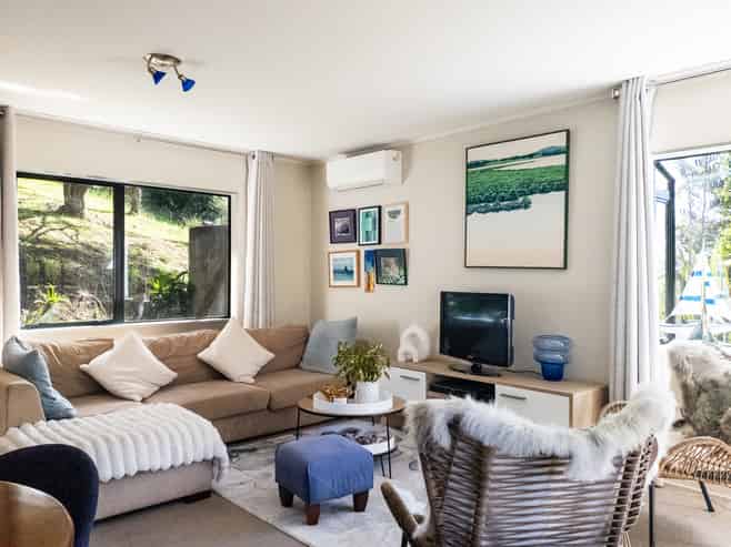 10 Hobson Terrace, Onetangi