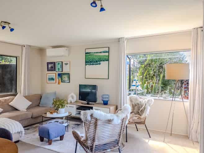 10 Hobson Terrace, Onetangi