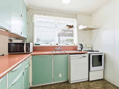 6 Karamu Street, Tawhero