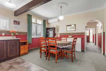 16 Seddon Street, Levin