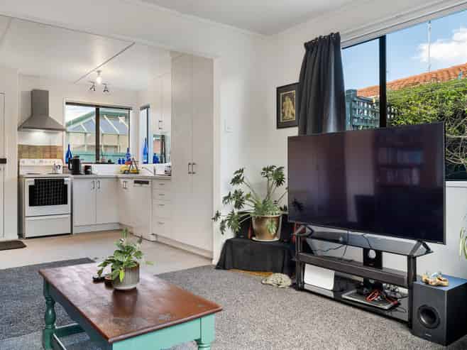 C/27 Prince Albert Road, Saint Kilda