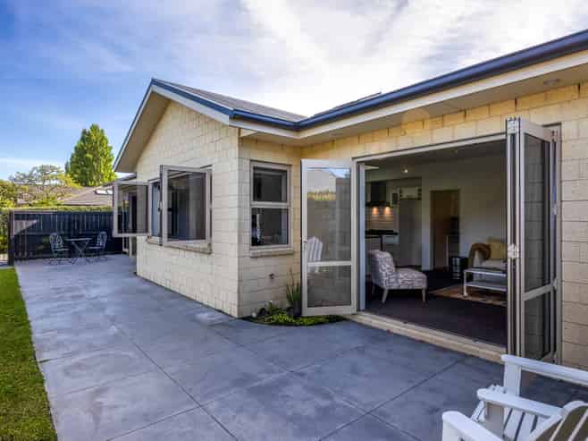 5 Millpark Place, Northwood