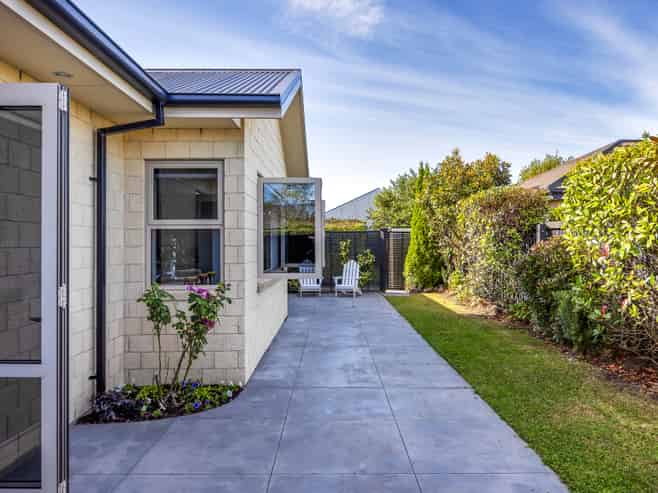 5 Millpark Place, Northwood