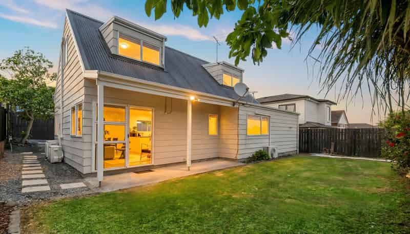 2C Woodward Road, Mount Albert