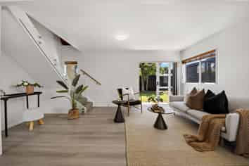 2C Woodward Road, Mount Albert