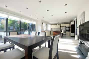 37 Gibraltar Crescent, Parnell