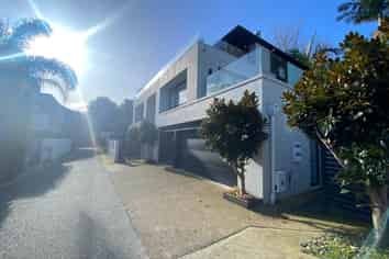 37 Gibraltar Crescent, Parnell