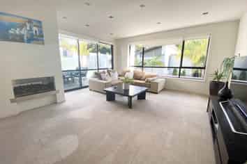 37 Gibraltar Crescent, Parnell