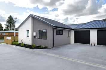 1/130 Peacockes Road, Fitzroy