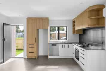 1/130 Peacockes Road, Fitzroy