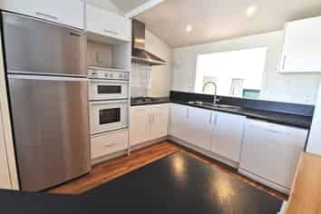 17 Bradford Street, Parnell