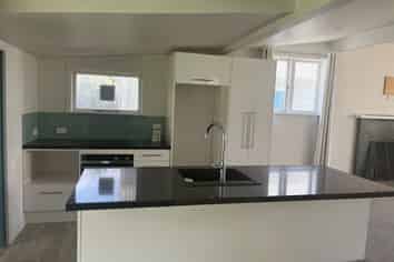 92 Marine Parade, Otaki Beach