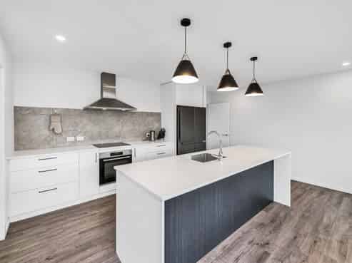 4 Monte Crescent, LINCOLN