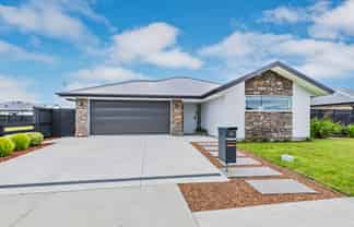 4 Monte Crescent, LINCOLN