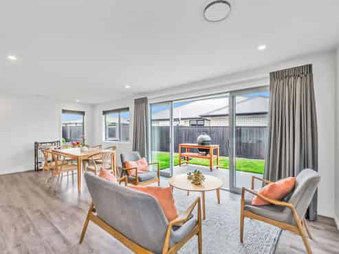 4 Monte Crescent, LINCOLN