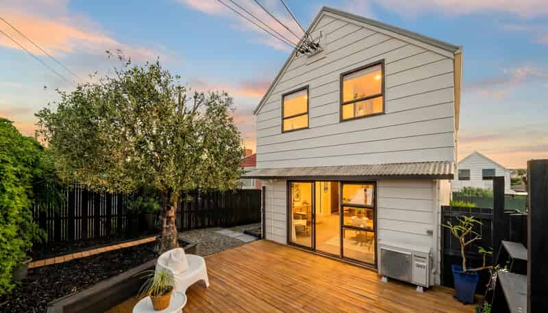 1/30 Owairaka Avenue, Mount Albert