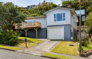 85 Leeward Drive, Whitby