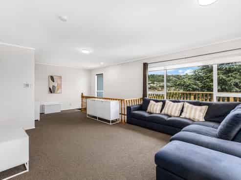 85 Leeward Drive, Whitby