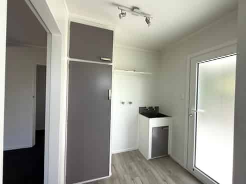 163B Miromiro Road, Normandale