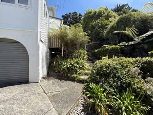 163B Miromiro Road, Normandale