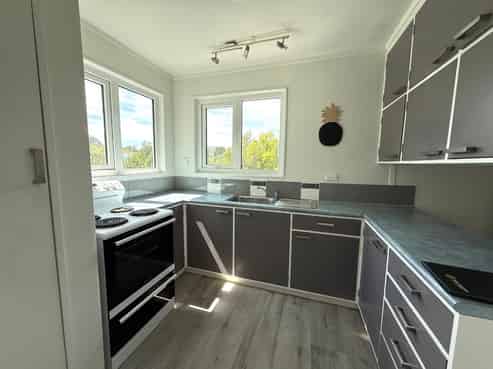 163B Miromiro Road, Normandale