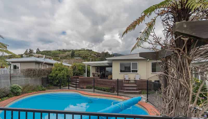 8 Hilliard Street, Stoke