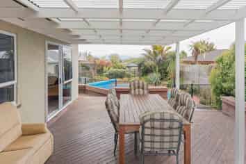 8 Hilliard Street, Stoke