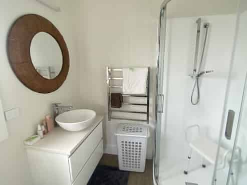 9 McCarthy Way, Mahora