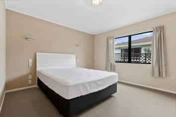 1/77 Hutchinson Avenue, New Lynn