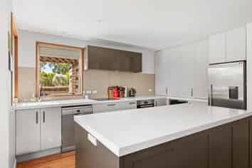 190 Airport Road, Alexandra