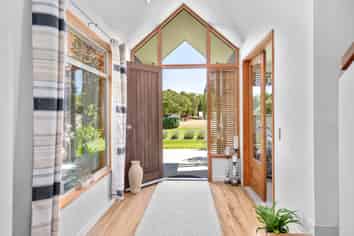 190 Airport Road, Alexandra