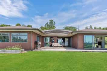 352b Wainui South Road, Whakamarama