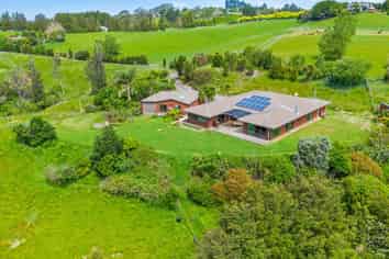 352b Wainui South Road, Whakamarama