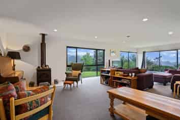 352b Wainui South Road, Whakamarama