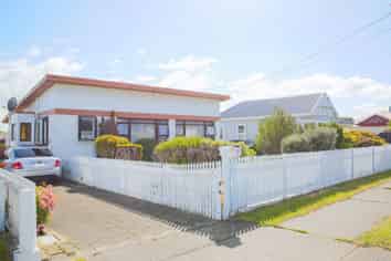 17 Spencer Street, Bluff