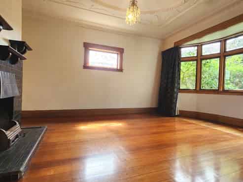 9 Vennell Street, Brooklyn