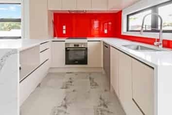 1/1 Sandra Ave, Otara