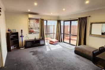 12 Lemont Place, Westown