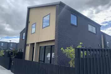 70 Glidepath Road, Hobsonville