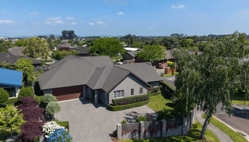 1 Westbury Mews, Huntington