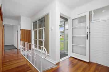 21 Lynwood Road, New Lynn