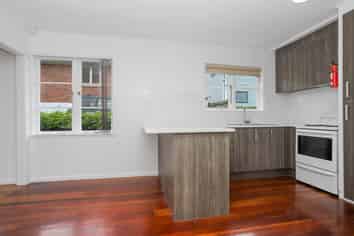 21 Lynwood Road, New Lynn