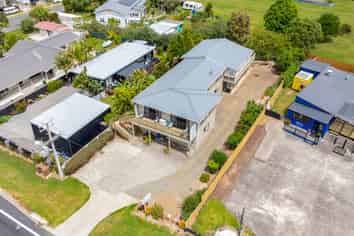 305 Main Road, Tairua