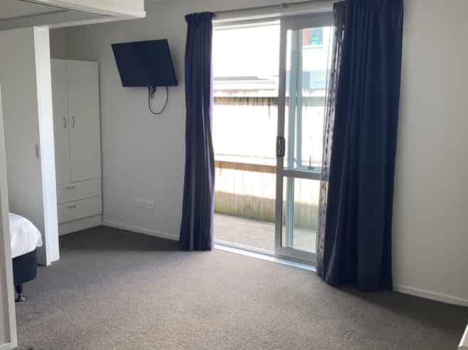 5/2 Rm B Palmerston Street, Hamilton Central